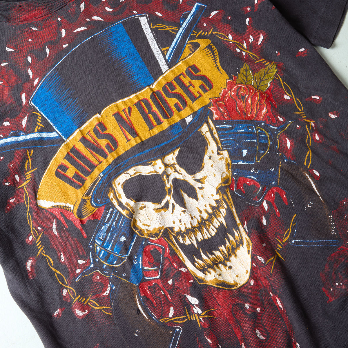 VINTAGE GUNS N' ROSES '92 EURO TOUR AOP TEE