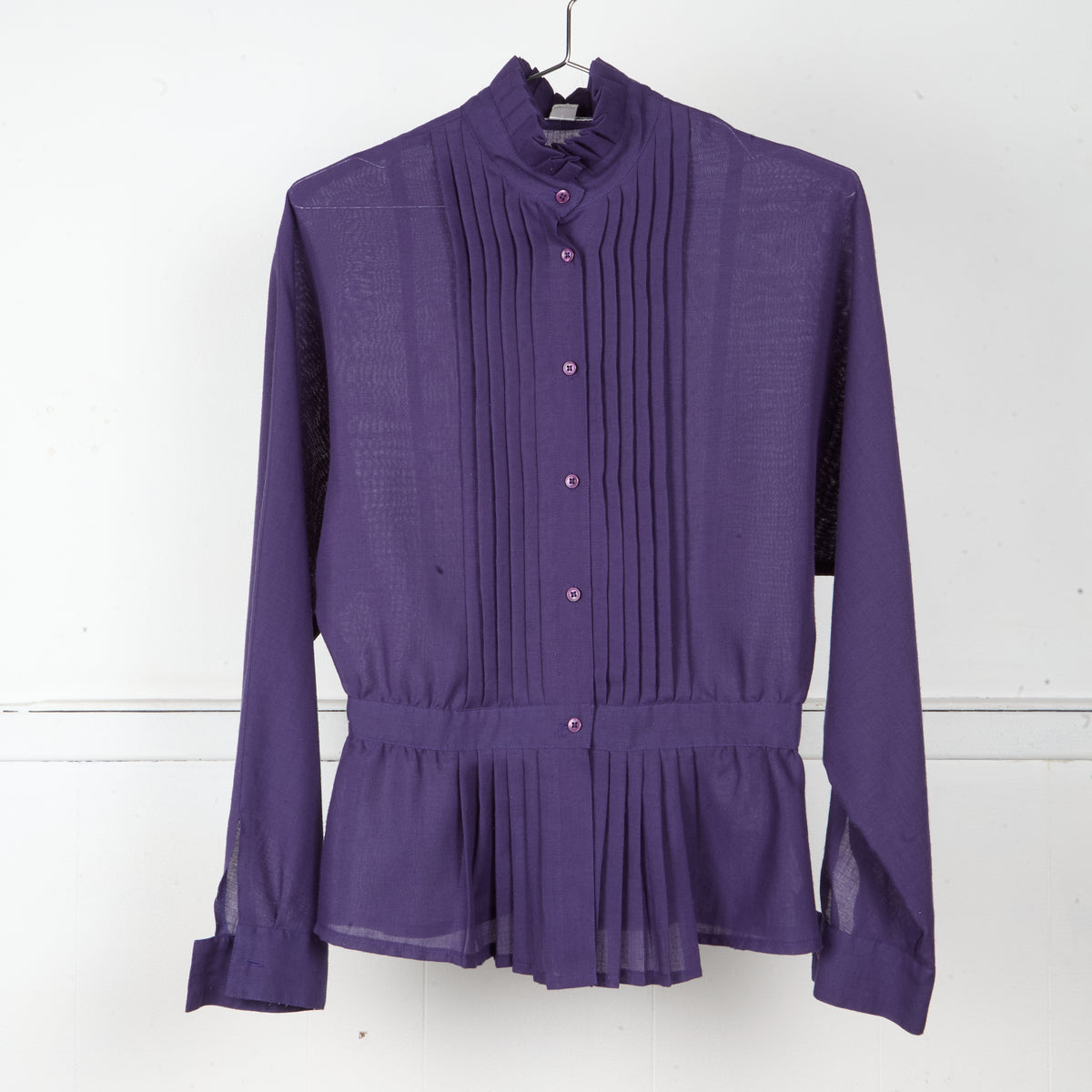 VTG PURPLE PLEATED FRONT BLOUSE