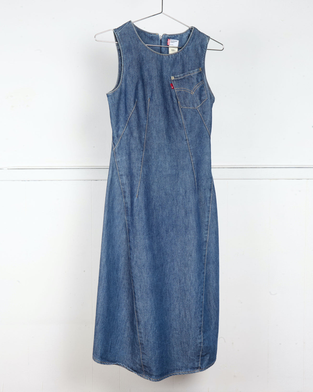 LEVIS ENGINEERED DRESS